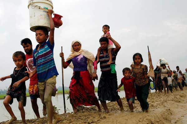 Çavuşoğlu: Arakan'a yardım havadan yapılacak