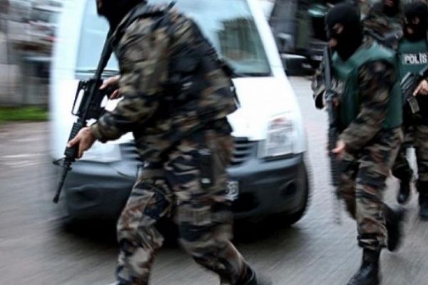 Manisa'da sosyal medyadan tanıştığı kişi tarafından kaçırılan kız kurtarıldı