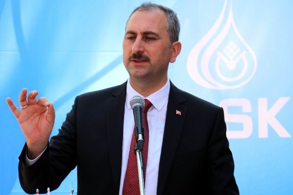 Abdulhamit Gül: 'Hainlerin vatandaşlığı elbette gözden geçirilecek'