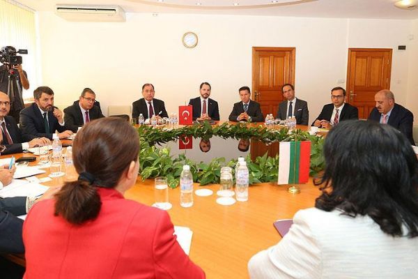 Bakan Berat Albayrak, Sofya'da temaslarda bulundu