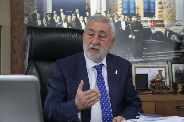 Bendevi Palandöken: 'Ülkemizde üretilen yumurtalara kasıtlı oyun yapılıyor'