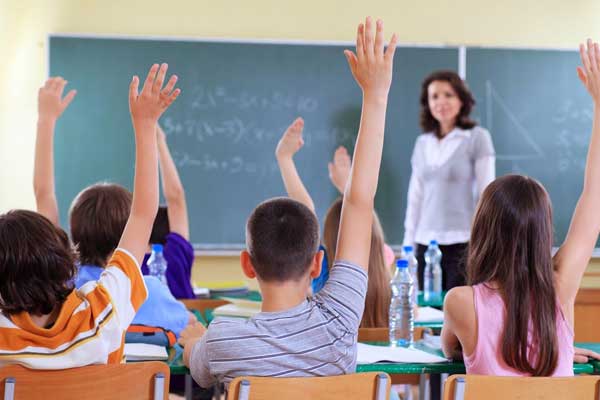 50 öğretmenin tayini durduruldu