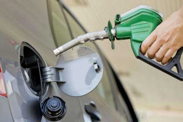 Brent petrolün varil fiyatı 53 dolar