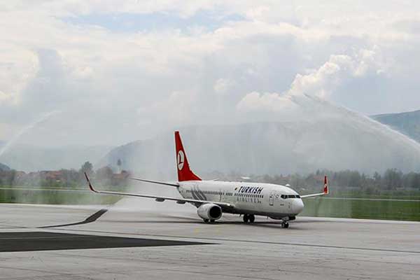 THY'den 'Irma kasırgası' ek seferi