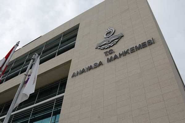 AYM'den HDP'li vekillerin başvurusuna red