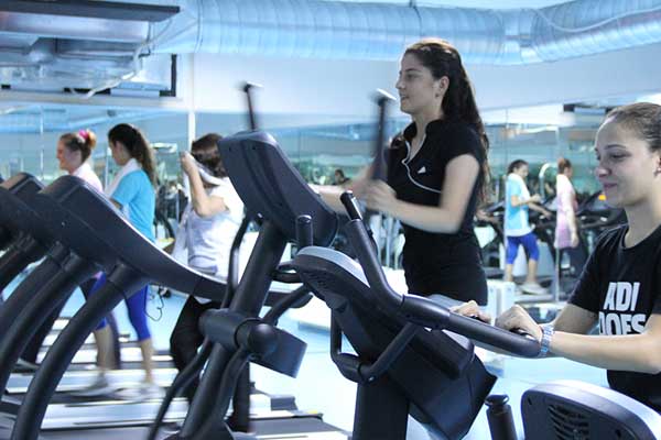 Kağıthane Belediyesi'nden ücretsiz spor hizmeti