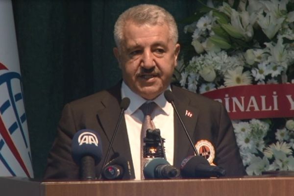 Bakan Ahmet Arslan'dan: 'Okul Servis Araçları Hizmet Yönetmeliği'ne ilişkin açıklama