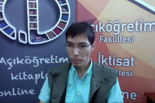 Açıköğretim öğrencileri hocaları ile sosyal medyada buluşuyor