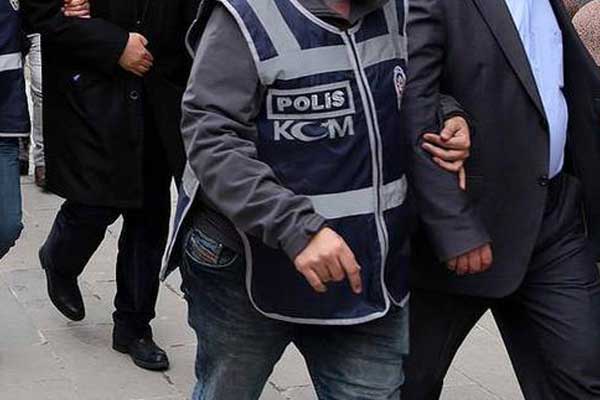 Servisçi kavgasında gözaltına alınan şüpheliler adliyede