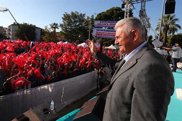 Başbakan Yıldırım İzmir'de konuştu