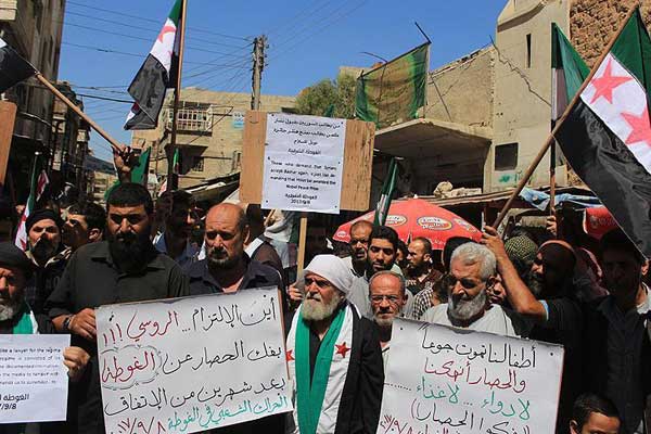 Suriye'de Mistura'ya protesto