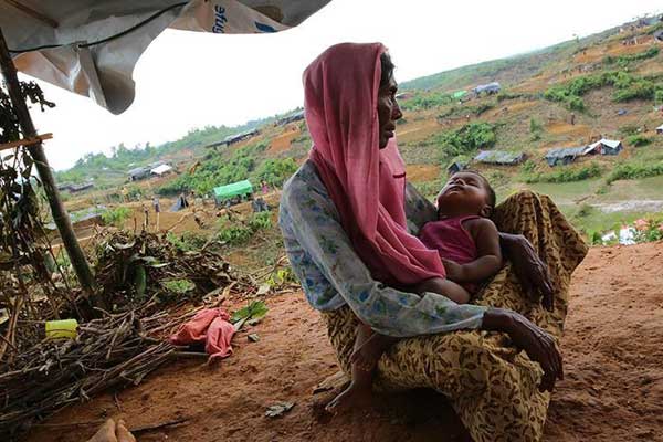 Kuveyt'ten Arakanlı Müslümanlara yardım