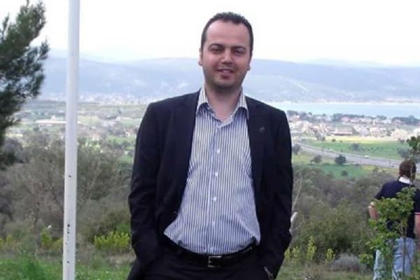 Denizli'de bir kişi aracında ölü bulundu