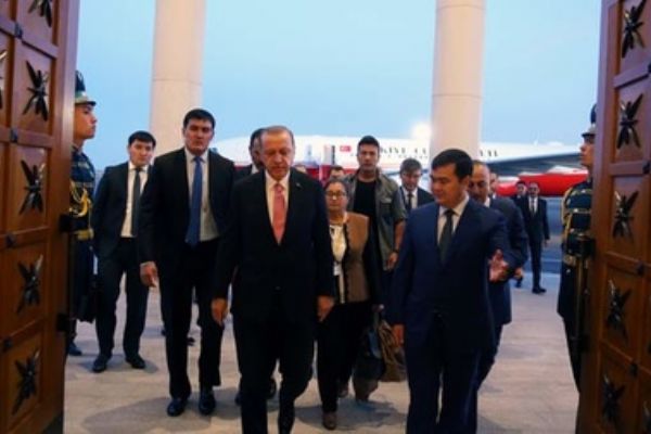 Cumhurbaşkanı Recep Tayyip Erdoğan Kazakistan'da