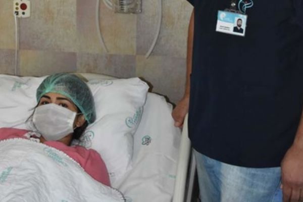 Konya'da kilo aldığını sanan genç kızın karnından 9.5 kiloluk ur çıktı