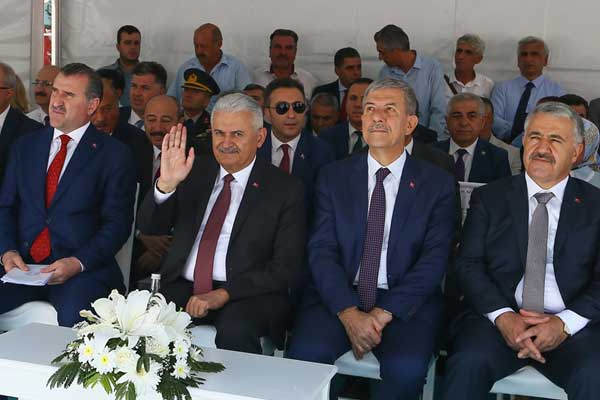 Başbakan Yıldırım İzmir'de