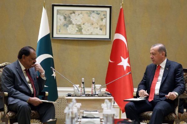 Cumhurbaşkanı Erdoğan İran ve Pakistan liderleriyle görüştü