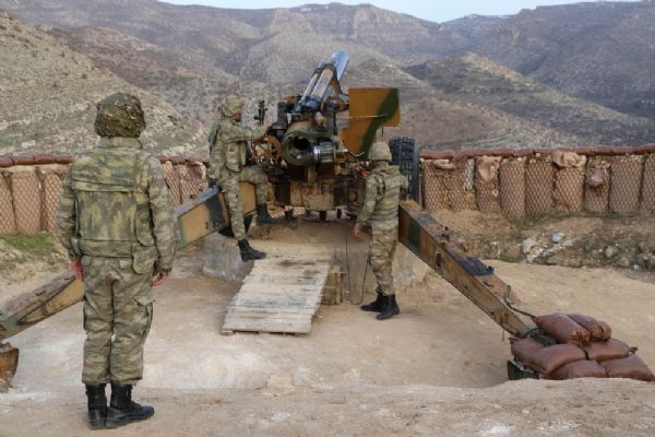 Kuzey Irak'a topçu atışı: 3 terörist etkisiz hale getirildi