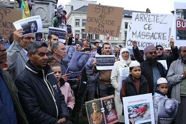 Brüksel'de Arakanlı Müslümanlar için protesto