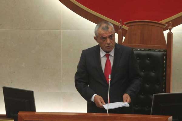 Arnavutluk'ta yeni meclis başkanı seçildi