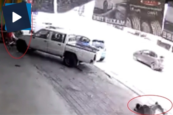 Motosiklet lastikçiye uçtu!