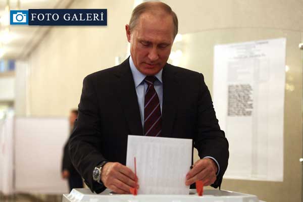 Rusya'da genel seçim: Putin oy kullandı