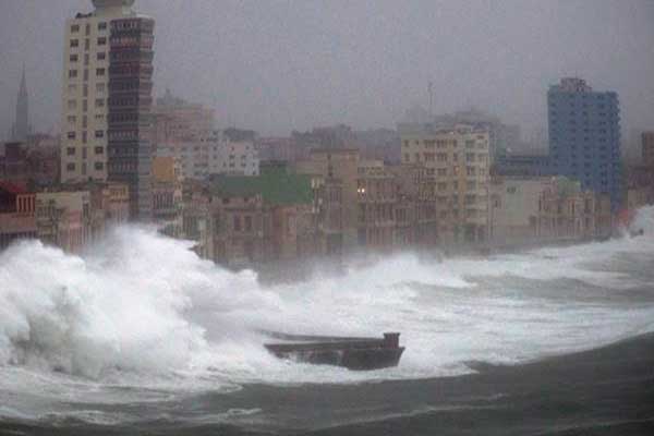 Irma, Florida'nın güneyinde!
