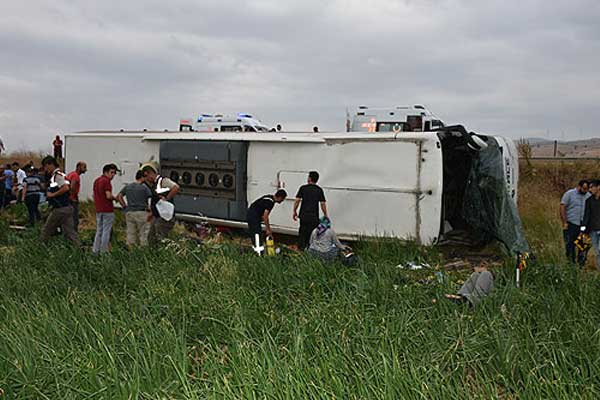 Kongo'da trafik kazası: 25 ölü