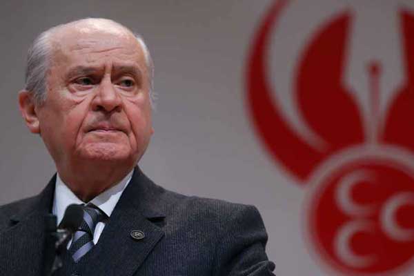 Kritik isim MHP’den istifa etti