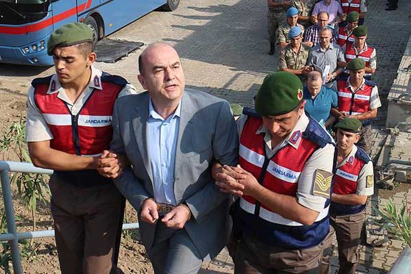 Donanma'daki personelin yargılanmasına başlandı