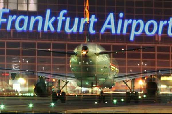 Frankfurt Havalimanı'nda biber gazlı saldırı