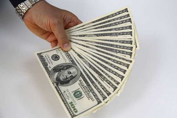 Dolar 3.39'un altını gördü