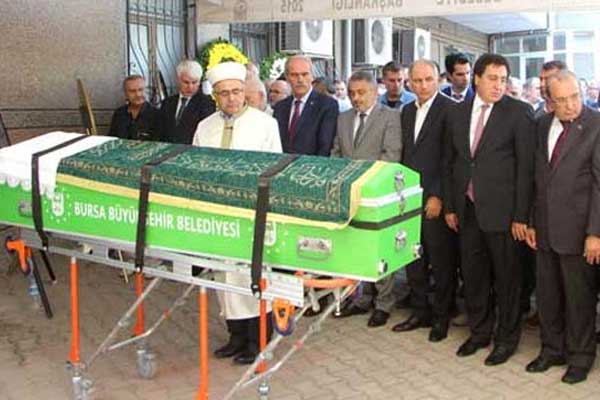 Çavuşoğlu'nun amcası son yolculuğuna uğurlandı