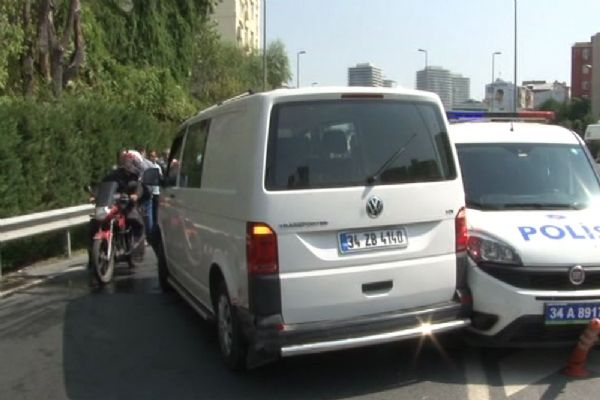 E-5'te zincirleme trafik kazası: 2 kişi yaralandı