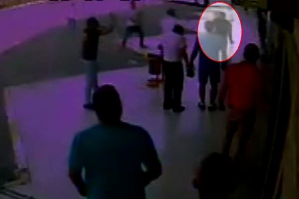 Antalya'da otogarda bilet kavgası: 3 yaralı