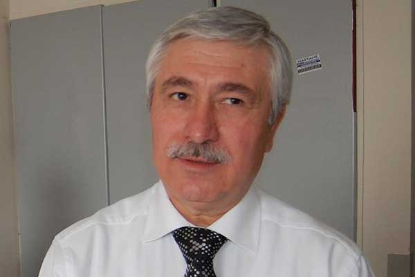 Eski rektör hakkında yakalama kararı