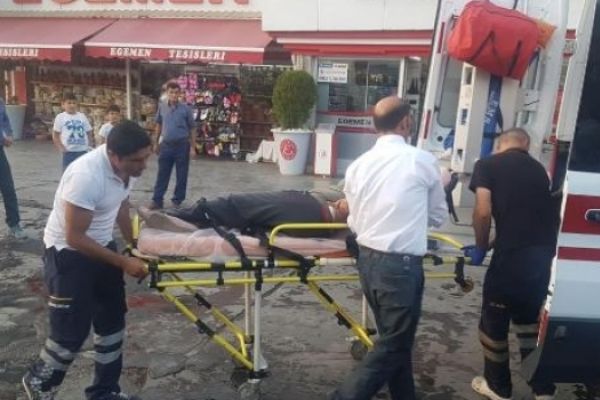 Manisa'da kayınpeder gelinini bıçakladı