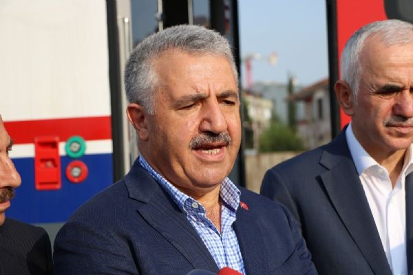 Bakan Ahmet Arslan'dan okul servisi açıklaması