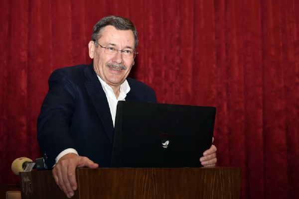 Melih Gökçek: 'ODTÜ'ye 8 bin değil, 15 bin ağaç dikeceğim'