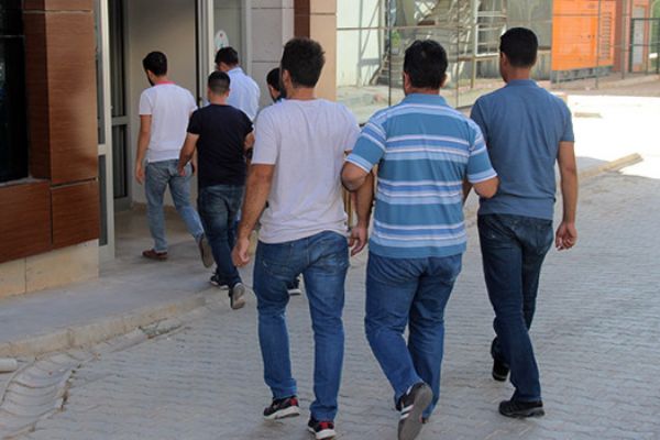 Tokat'ta FETÖ/PDY operasyonu: 3 kişi gözaltına alındı