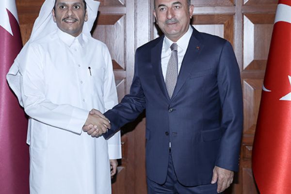Mevlüt Çavuşoğlu, Katar Dışişleri Bakanı ile görüştü