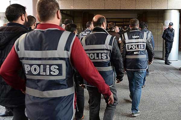 4 ilde FETÖ operasyonu