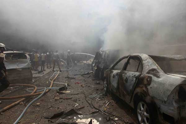 Esed Suriye'de ölüm yağdırdı: 4 binden fazla varil bombası...