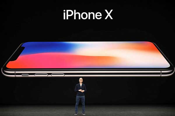 Merakla beklenen Iphone X tanıtıldı