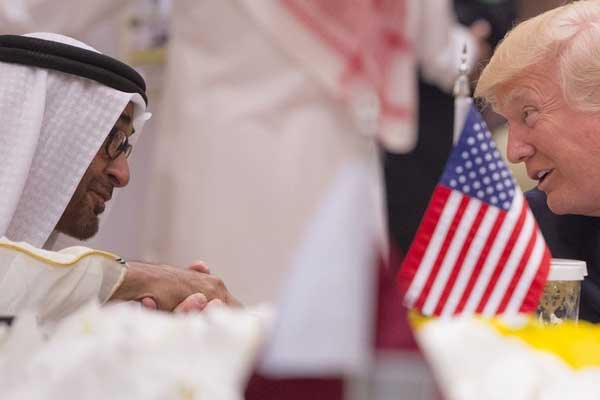 Trump, BAE Veliaht Prensi ile görüştü