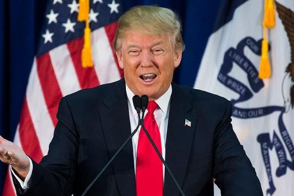 Donald Trump, BAE Veliaht Prensi ile Katar'ı görüştü