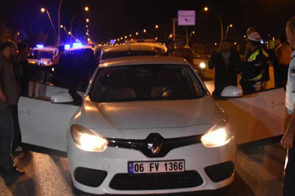 Ankara'da arabada şüpheli ceset