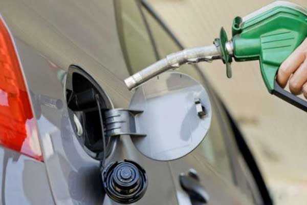 Brent petrolün varil fiyatı 54 dolar seviyesinde