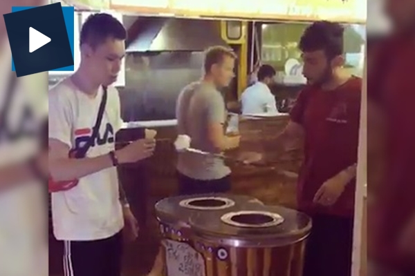 Maraş dondurmacısı Japon turisti pişman etti