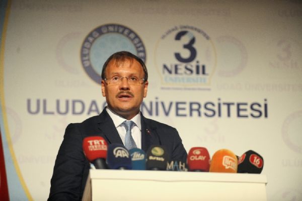 Hakan Çavuşoğlu: Arakan'da dökülen gözyaşı Suriye'de dökülenle birdir